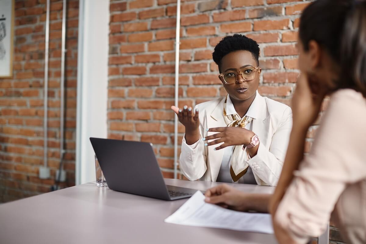 Employee relations: employee talking to her manager